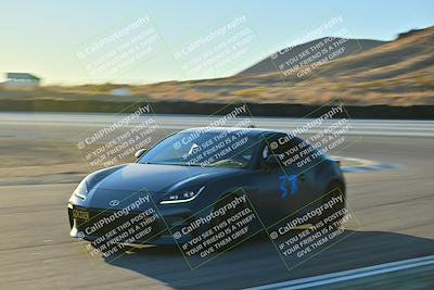 media/Nov-02-2025-Speed Ventures (Sun) [[c948a89870]]/Yellow/Session 4/